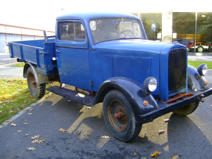 Opel Oldtimer mit Ladefläche